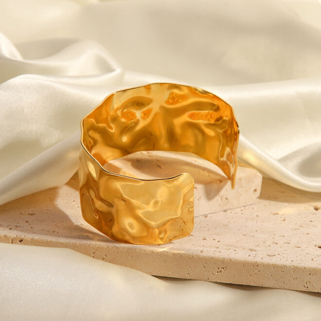 Exaggerated Chunky Hammered Gold Plated Bangles for Women Stainless Steel Cuff Bangle Fashion Jewelry - Image 5